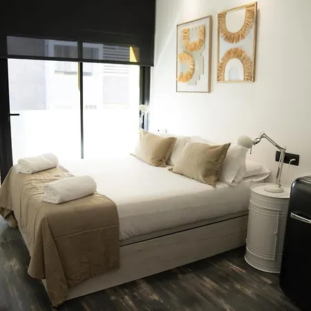 Bernabeu Business & Stay-3